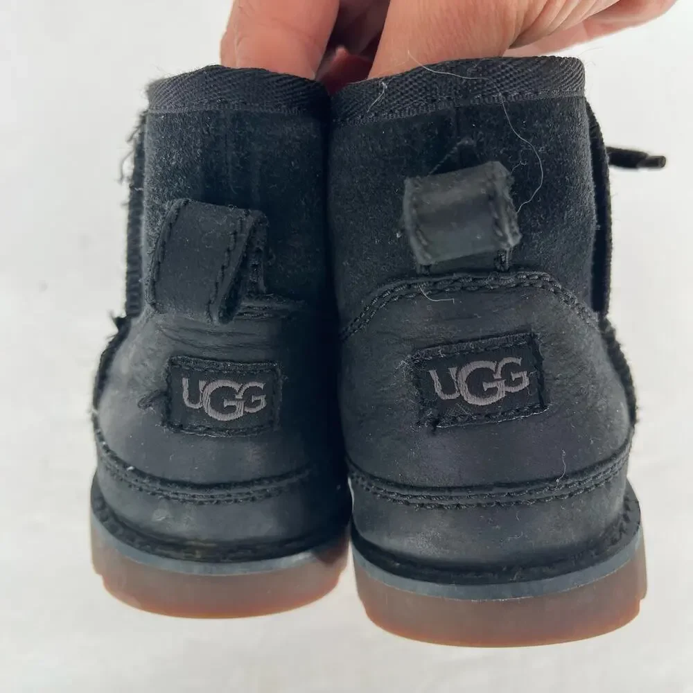 UGG Bradley Boys Black Leather Shearling Hiking Ankle Boots Size 10